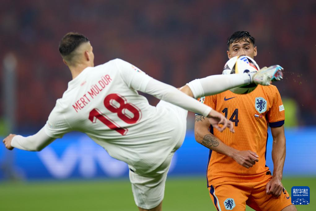 奥地利队惜败荷兰,无缘晋级欧锦赛四强 奥地利队惜败荷兰,无缘晋级欧锦赛四强