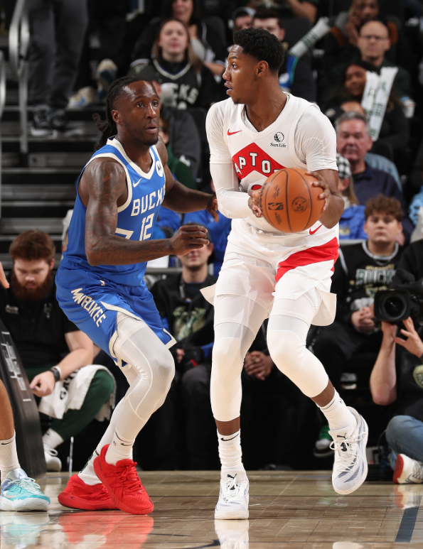 雄鹿队球员状态火爆,连胜多场比赛 雄鹿队球员状态火爆,连胜多场比赛