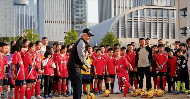 法国联赛热门球员邀请访谈揭秘