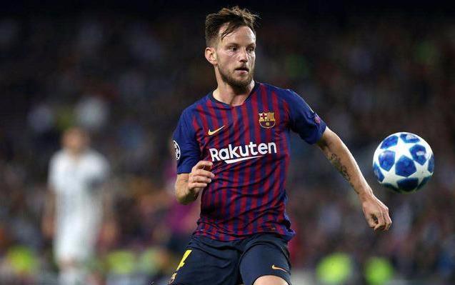 意大利球星意外宣布退役，球迷感慨万千的简单介绍