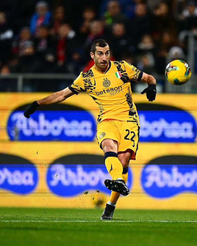 卡利亚里客场力克对手，取得宝贵分的简单介绍