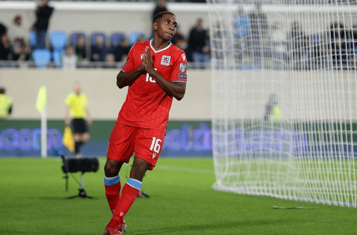 爱游戏app下载-冰岛队憾负对手，跻身必胜之局